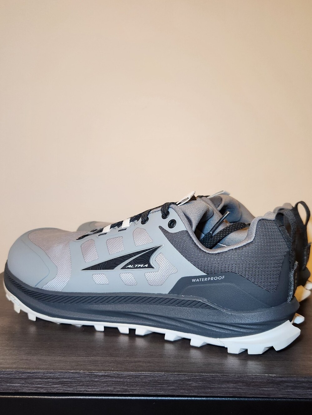 Altra Lone Peak Waterproof Trail Running Hiking Shoes Mens Size 8.5